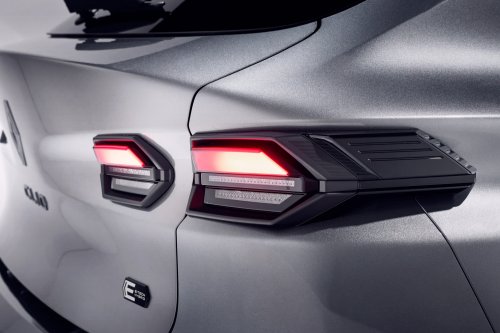 2026 Renault Clio debuts – sixth-gen is larger, gets more expressive styling; hybrid, petrol, LPG engines