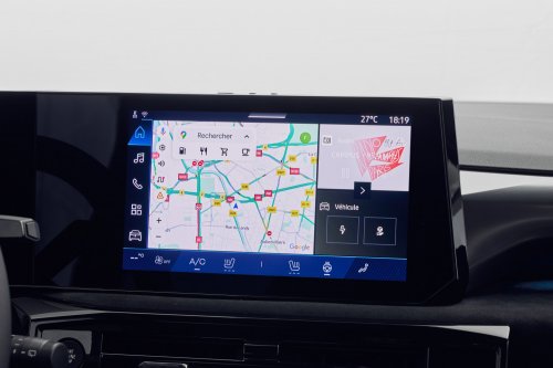 2026 Renault Clio debuts – sixth-gen is larger, gets more expressive styling; hybrid, petrol, LPG engines