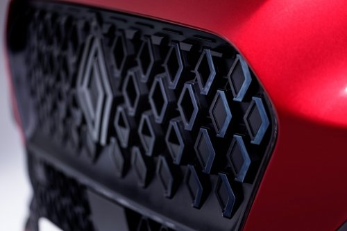 2026 Renault Clio debuts – sixth-gen is larger, gets more expressive styling; hybrid, petrol, LPG engines