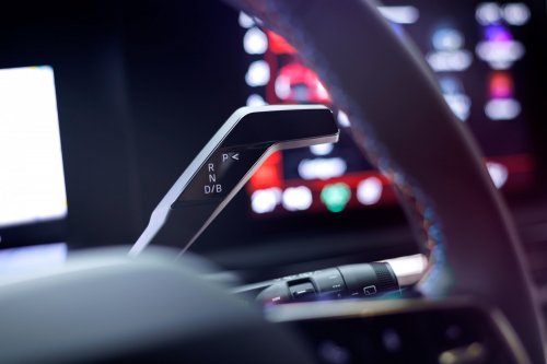 2026 Renault Clio debuts – sixth-gen is larger, gets more expressive styling; hybrid, petrol, LPG engines