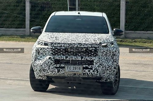 2026 Toyota Hilux Travo ninth gen interior leaked via drawings – new Prado-like dashboard, floating screen