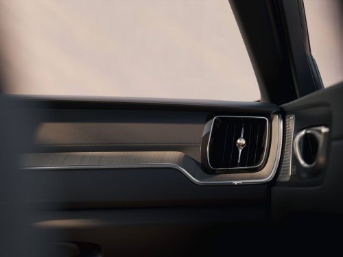 2026 Volvo XC60 facelift open for booking in Malaysia – B5 Core MHEV fr RM334k est, T8 Ultra PHEV RM368k