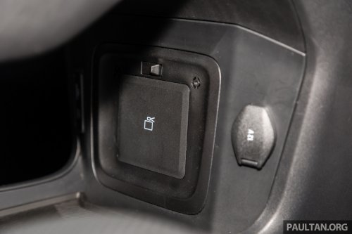 Omoda C9 Matte Black Limited Edition in Malaysia