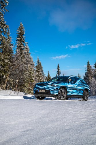 Mercedes-Benz GLC with EQ Technology teased with illuminated front grille – brand’s new design direction