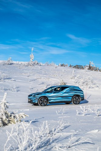 Mercedes-Benz GLC with EQ Technology teased with illuminated front grille – brand’s new design direction