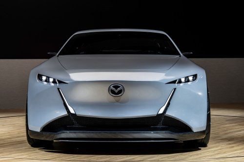 Mazda Vision X-Coupe – rotary PHEV with Mazda 3 styling, 510 PS, 160 km EV range, 800 km total