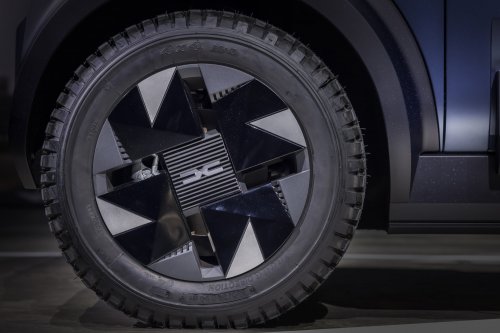 Dacia Hipster Concept previews affordable pint-sized boxy EV – just 3 metres long, four seats, front bench