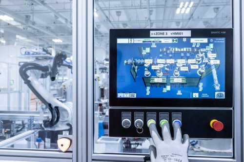 Ferrari Elettrica – brand’s first EV debuts in 2H 2026; 800V tech, active suspension, 1,128 PS, 530 km range