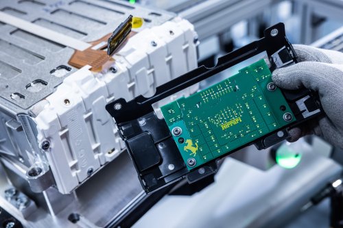 Ferrari Elettrica – brand’s first EV debuts in 2H 2026; 800V tech, active suspension, 1,128 PS, 530 km range