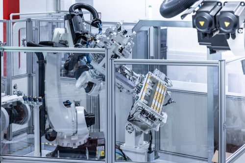 Ferrari Elettrica – brand’s first EV debuts in 2H 2026; 800V tech, active suspension, 1,128 PS, 530 km range