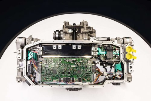 Ferrari Elettrica – brand’s first EV debuts in 2H 2026; 800V tech, active suspension, 1,128 PS, 530 km range