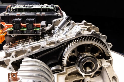 Ferrari Elettrica – brand’s first EV debuts in 2H 2026; 800V tech, active suspension, 1,128 PS, 530 km range