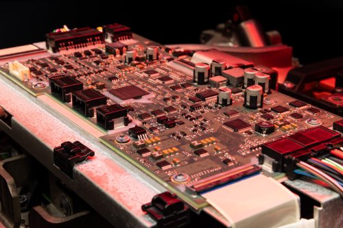 Ferrari Elettrica – brand’s first EV debuts in 2H 2026; 800V tech, active suspension, 1,128 PS, 530 km range