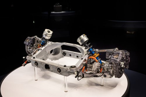 Ferrari Elettrica – brand’s first EV debuts in 2H 2026; 800V tech, active suspension, 1,128 PS, 530 km range