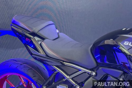 2025 Suzuki GSX-8T and GSX-8TT retro middleweight bikes in Malaysia, priced at RM59,600 and RM63,600