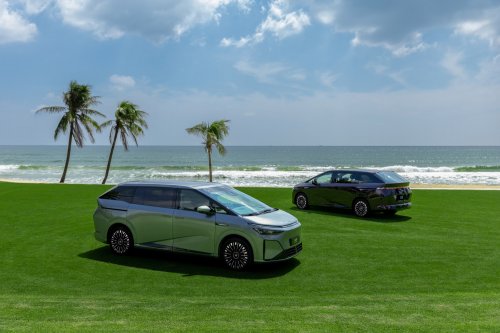 Xpeng X9 PowerX – brand’s first REEV, 1.5T, 0.15 l/100 km FC, 452 km CLTC EV range, 1,602 km total