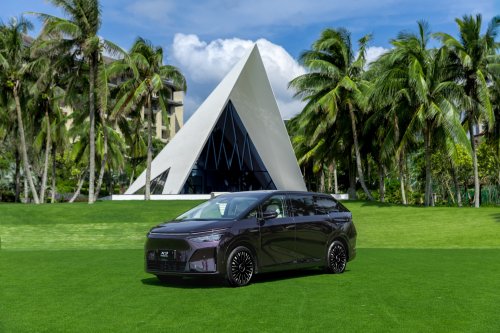 Xpeng X9 PowerX – brand’s first REEV, 1.5T, 0.15 l/100 km FC, 452 km CLTC EV range, 1,602 km total