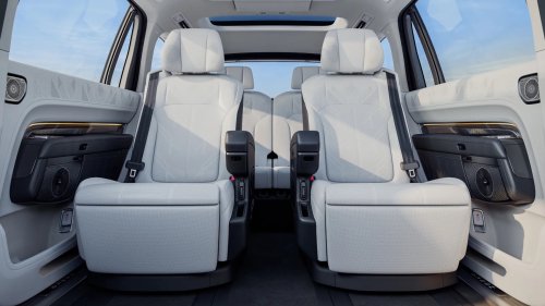 Zeekr 9X in China – brand’s first REEV, 2.0T, 3-motor AWD, up to 1,400 PS, 380 km EV range, fr RM276k