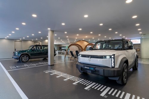 iCaur Damansara by Carramax Luxe opens – brand’s seventh dealership is new flagship outlet in Malaysia