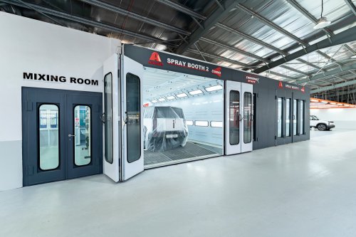 iCaur Damansara by Carramax Luxe opens – brand’s seventh dealership is new flagship outlet in Malaysia