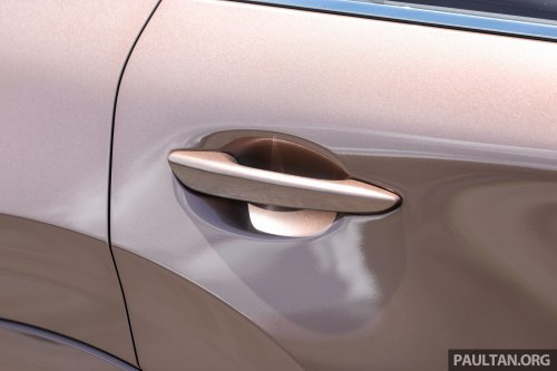 Mazda CX-80 2.5G PHEV AWD in Malaysia – three-row SUV, captain seats, 65 km NEDC EV range; RM297k