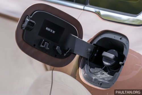 Mazda CX-80 2.5G PHEV AWD in Malaysia – three-row SUV, captain seats, 65 km NEDC EV range; RM297k