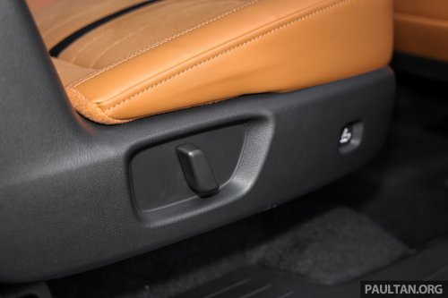 Mazda CX-80 2.5G PHEV AWD in Malaysia – three-row SUV, captain seats, 65 km NEDC EV range; RM297k