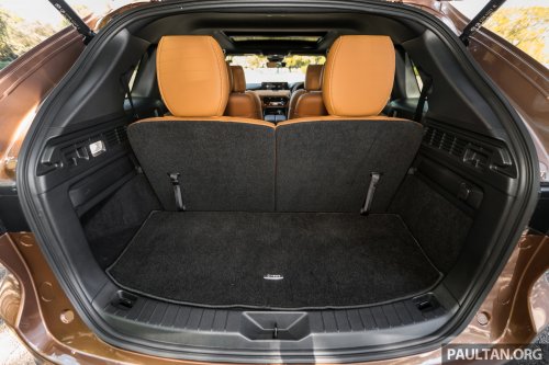 Mazda CX-80 2.5G PHEV AWD in Malaysia – three-row SUV, captain seats, 65 km NEDC EV range; RM297k