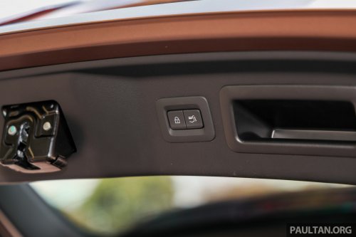 Mazda CX-80 2.5G PHEV AWD in Malaysia – three-row SUV, captain seats, 65 km NEDC EV range; RM297k