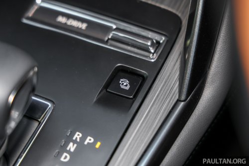 Mazda CX-80 2.5G PHEV AWD in Malaysia – three-row SUV, captain seats, 65 km NEDC EV range; RM297k