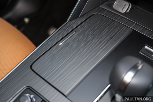 Mazda CX-80 2.5G PHEV AWD in Malaysia – three-row SUV, captain seats, 65 km NEDC EV range; RM297k