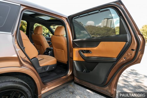 Mazda CX-80 2.5G PHEV AWD in Malaysia – three-row SUV, captain seats, 65 km NEDC EV range; RM297k