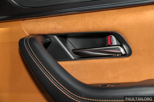 Mazda CX-80 2.5G PHEV AWD in Malaysia – three-row SUV, captain seats, 65 km NEDC EV range; RM297k