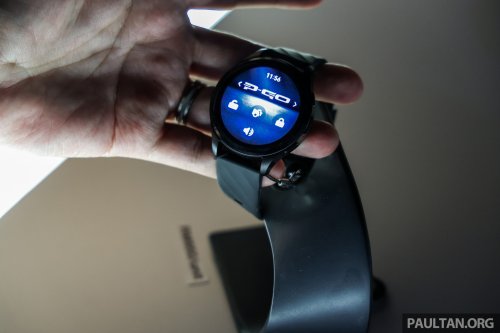 Perodua P-Go smartwatch – 1.43″ AMOLED; HR, sleep, blood pressure/O2 monitor; works as car key, RM950