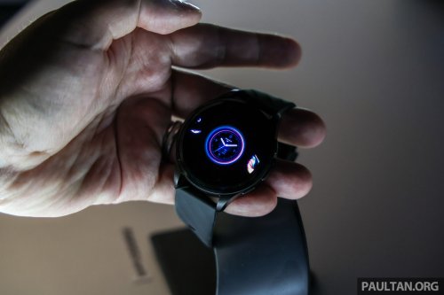 Perodua P-Go smartwatch – 1.43″ AMOLED; HR, sleep, blood pressure/O2 monitor; works as car key, RM950