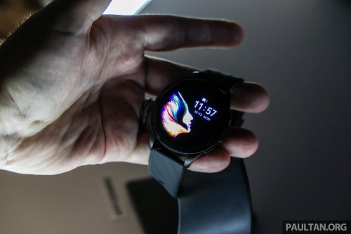 Perodua P-Go smartwatch – 1.43″ AMOLED; HR, sleep, blood pressure/O2 monitor; works as car key, RM950