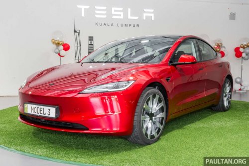 2026 Tesla Model 3 Long Range RWD in Malaysia – 750 km WLTP, indicator stalk, black badges, RM185k