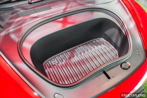 2026 Tesla Model 3 Long Range RWD in Malaysia – 750 km WLTP, indicator stalk, black badges, RM185k