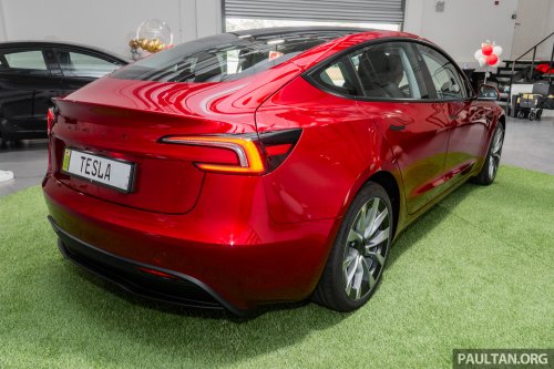 2026 Tesla Model 3 Long Range RWD in Malaysia – 750 km WLTP, indicator stalk, black badges, RM185k