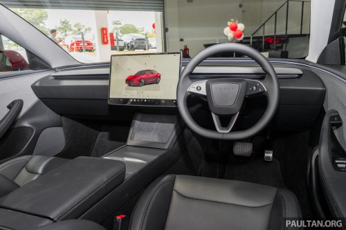 2026 Tesla Model 3 Long Range RWD in Malaysia – 750 km WLTP, indicator stalk, black badges, RM185k