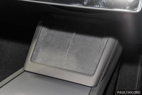 2026 Tesla Model 3 Long Range RWD in Malaysia – 750 km WLTP, indicator stalk, black badges, RM185k