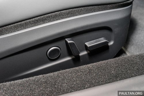 2026 Tesla Model 3 Long Range RWD in Malaysia – 750 km WLTP, indicator stalk, black badges, RM185k