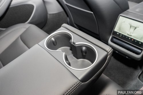 2026 Tesla Model 3 Long Range RWD in Malaysia – 750 km WLTP, indicator stalk, black badges, RM185k