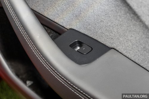 2026 Tesla Model 3 Long Range RWD in Malaysia – 750 km WLTP, indicator stalk, black badges, RM185k