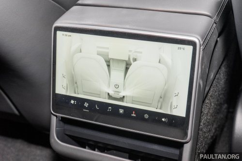 2026 Tesla Model 3 Long Range RWD in Malaysia – 750 km WLTP, indicator stalk, black badges, RM185k