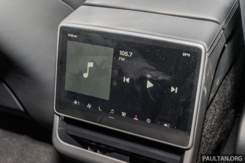 2026 Tesla Model 3 Long Range RWD in Malaysia – 750 km WLTP, indicator stalk, black badges, RM185k