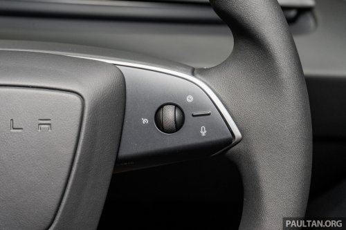 2026 Tesla Model 3 Long Range RWD in Malaysia – 750 km WLTP, indicator stalk, black badges, RM185k