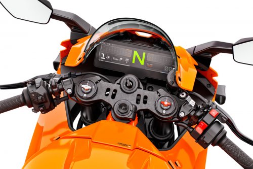 2026 KTM 990 RC R enters supersports bike market