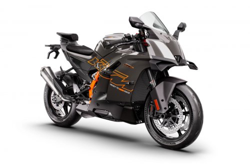 2026 KTM 990 RC R enters supersports bike market