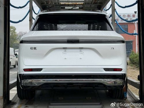 Zeekr 7X facelift to gain new bumpers, tailgate, 900-volt architecture – up to 1,320 kW DC fast charging?
